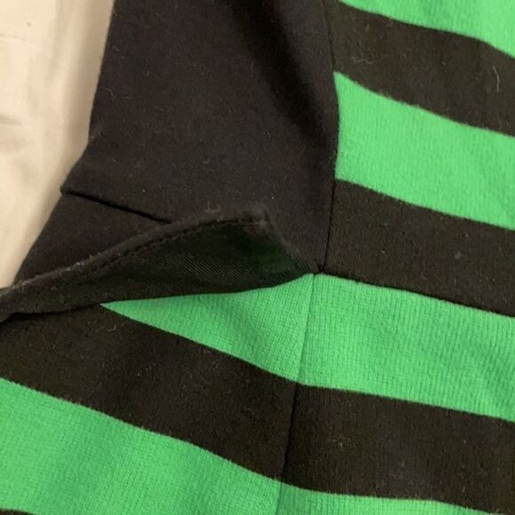 Vince Camuto Shift Dress Womens Size 6 Green Black Striped Sleeveless - Picture 10 of 12